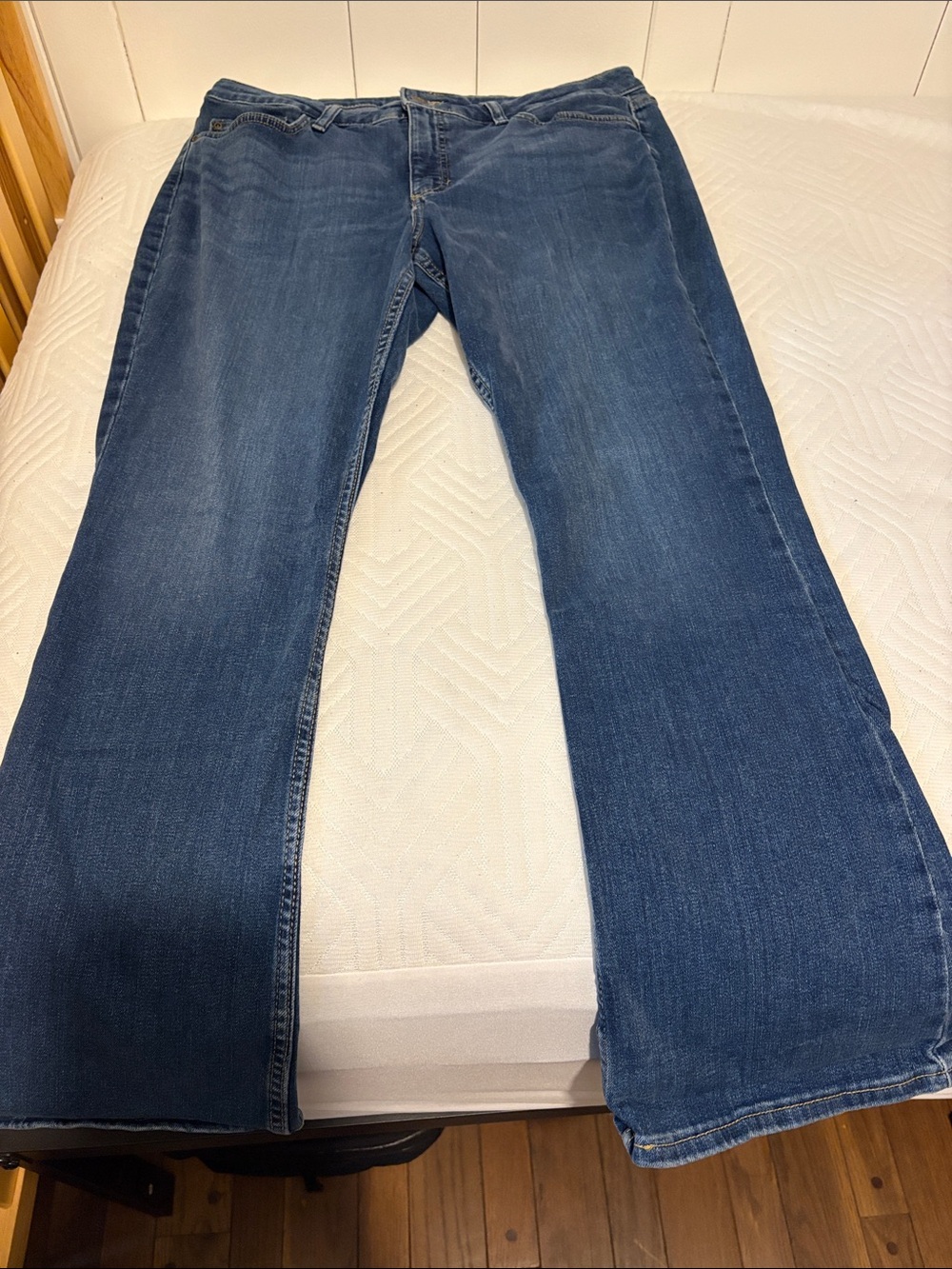 Lee Women's Bootcut Jeans in Medium Blue Denim
